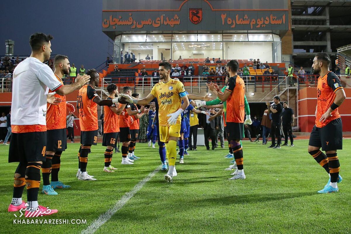 عکس| تونل افتخار مسی‌ها برای شاگردان مجیدی/ تسلیت بازیکنان آبادانی به مردم خوزستان