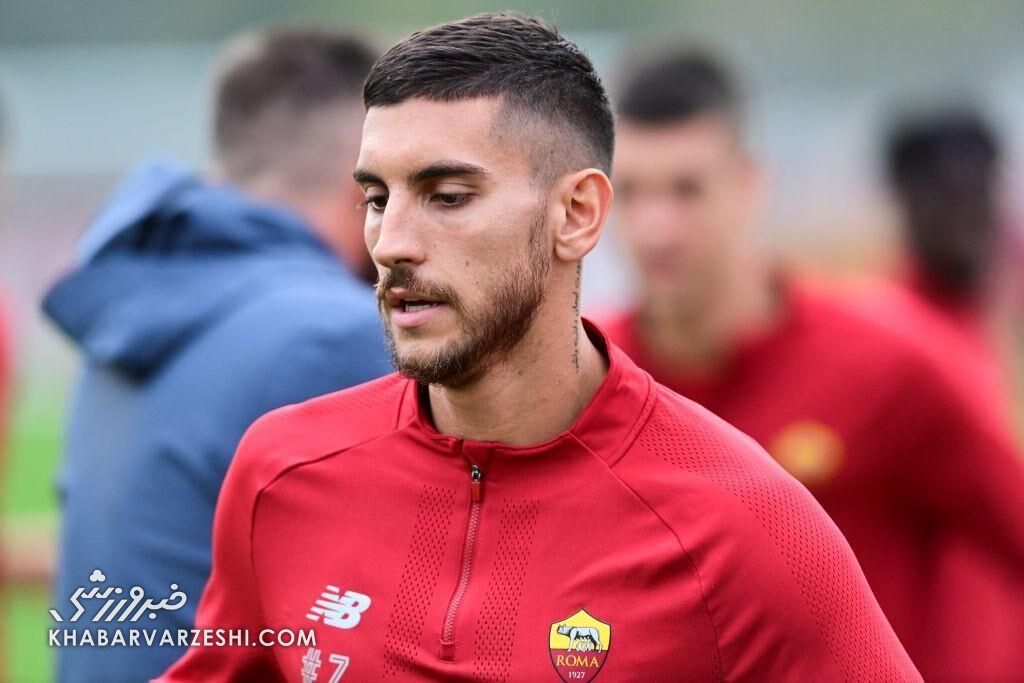 عکس| اولین قهرمانی رم در اروپا با تتو فارسی کاپیتان/ به خودت ایمان داشته باش!