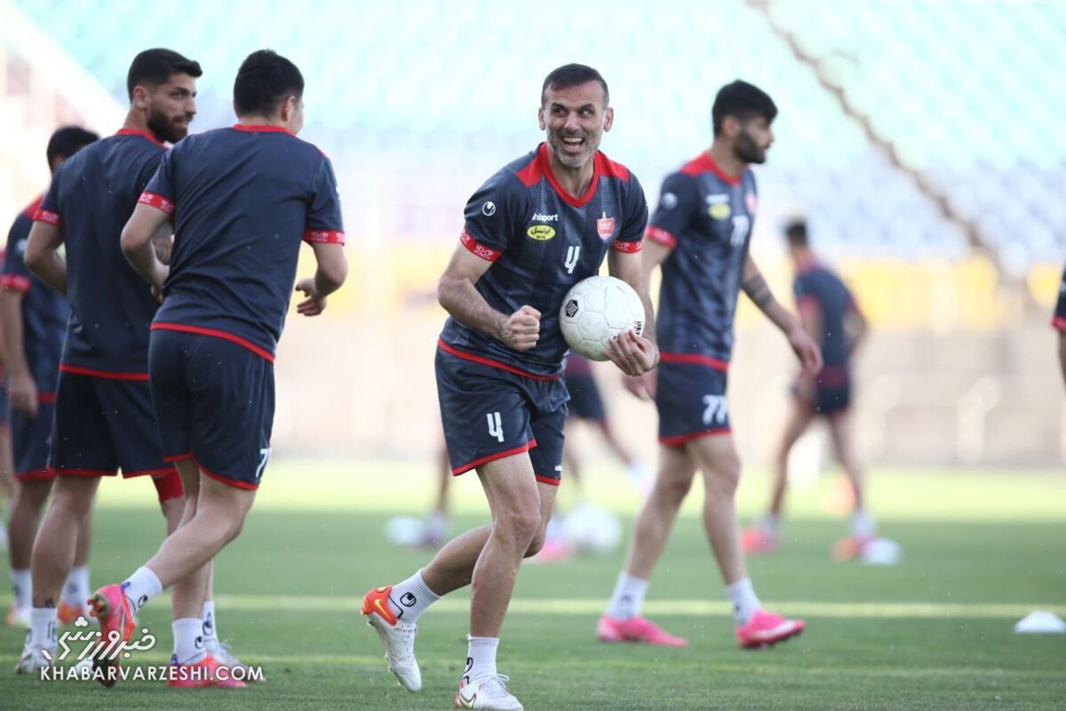 این همه ستاره در پرسپولیس دو تا کریم باقری میخواهد!/ یحیی در انتظار تصمیم نهایی سیدجلال