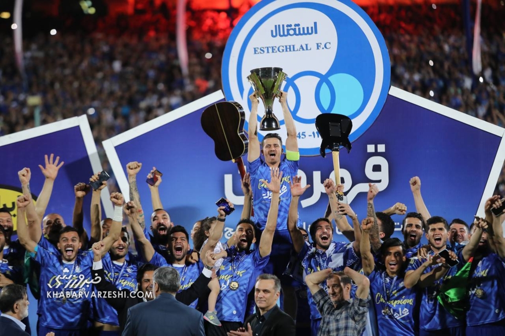 پشت پرده حذف ناگهانی کاپیتان استقلالی ها/ مدیرعامل جنجالی وریا غفوری را فراری داد؟