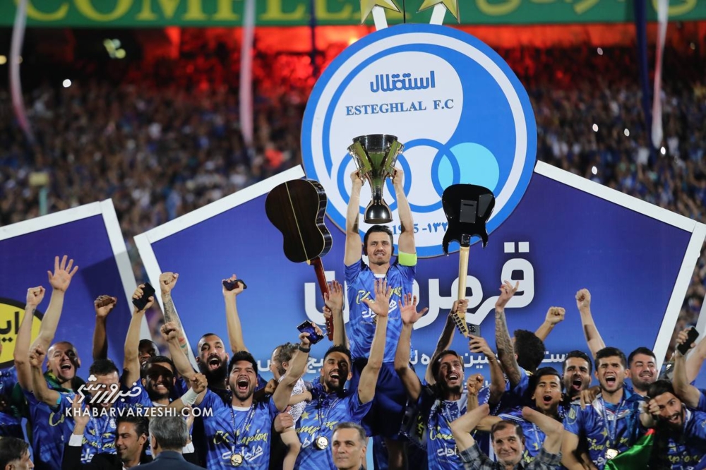 عکس| لحظه سورپرایز شدن وریا غفوری در شب قهرمانی!