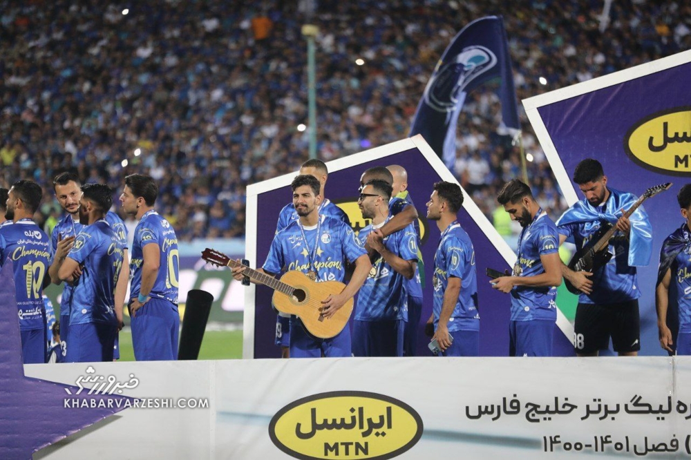 لیگ ایران را دنبال نمی کردم ولی الان طرفدار استقلال هستم!/ آقا فرهاد الگوی من بود/ باز هم در استقلال دنبال رکوردشکنی هستیم