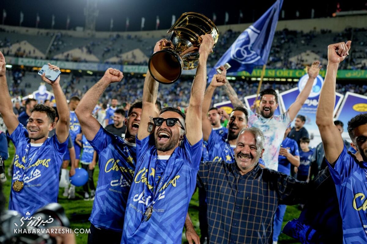 فوتبال جذاب و پرحاشیه/ بازیکن اخراجی در سوپرجام!