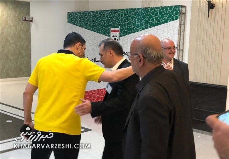 دو تصویر از بازگشت مربی تیم ملی ایران پس از گلایه‌های اخیر