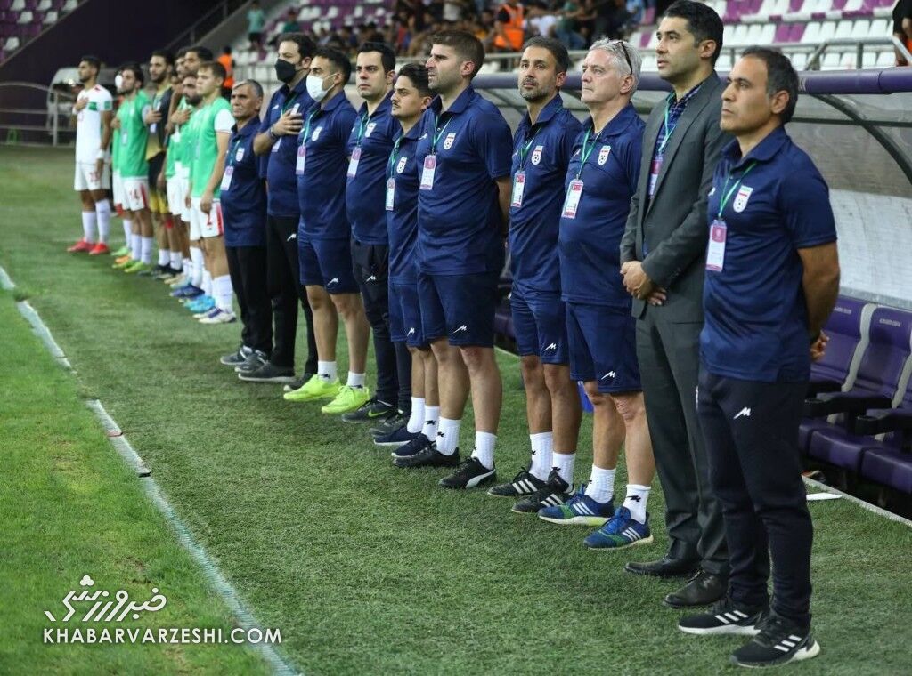 چرا باید علی دایی تا ۱۰ صبح بخوابد؟/ باتیم ملی ایران مثل آماتورها رفتار می شود/خبرهای خوبی از پرسپولیس می شنویم