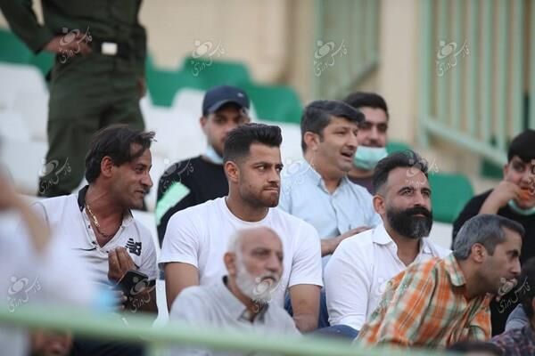 عکس| بازیکن جدید پرسپولیس تماشاگر دیدار سرخ ها شد