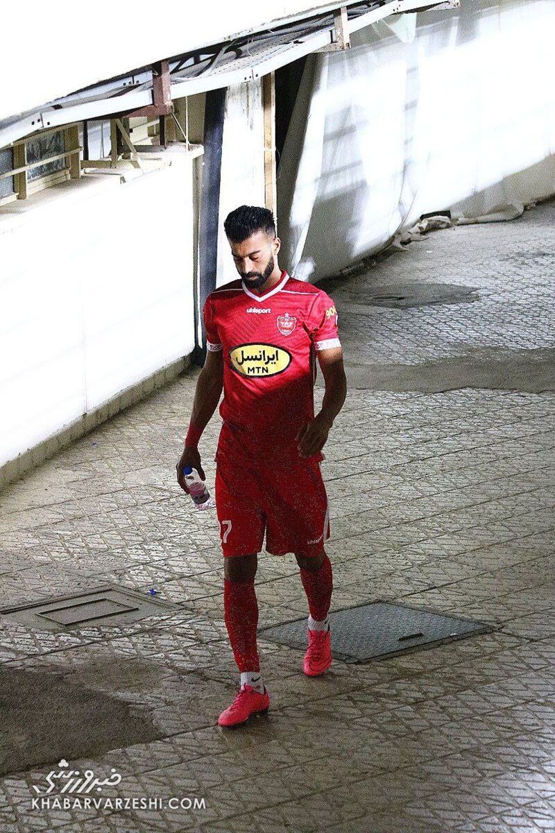 عکس|ماجرای به رختکن رفتن رضاییان بعد از تعویض