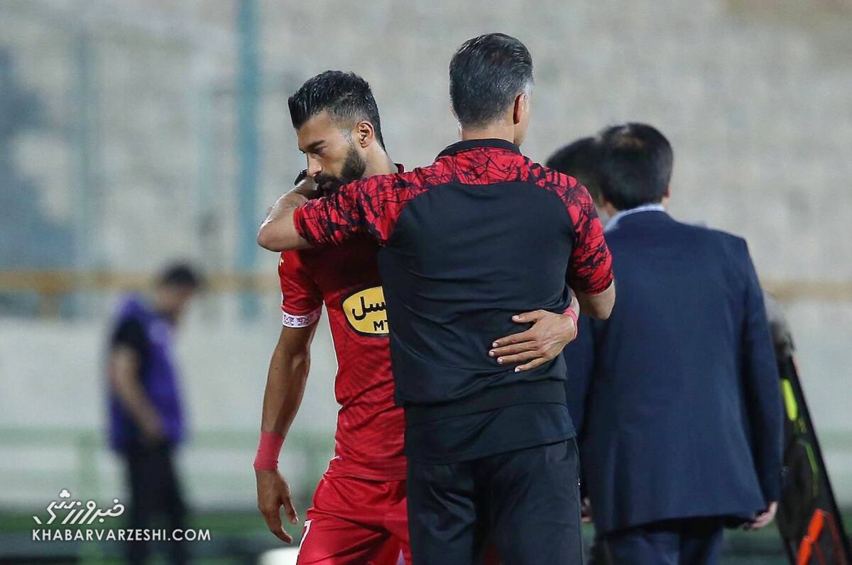 حمله شدید هواداران بازیکن پرحاشیه به گزینه جدی پرسپولیس/ مدافع مورد علاقه گل محمدی از پرسپولیسی شدن پشیمان شد؟