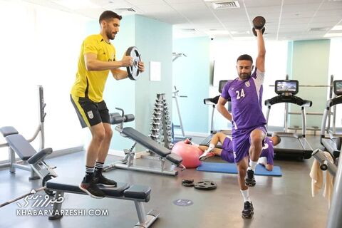 سیدحسین حسینی و امید ابراهیمی؛ تمرین تیم ملی ایران در قطر (13 خرداد 1401)