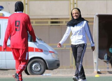 چهره‌ای دردکشیده اما تاریخ‌ساز؛ زن صبور و پرتلاش فوتبال ایران