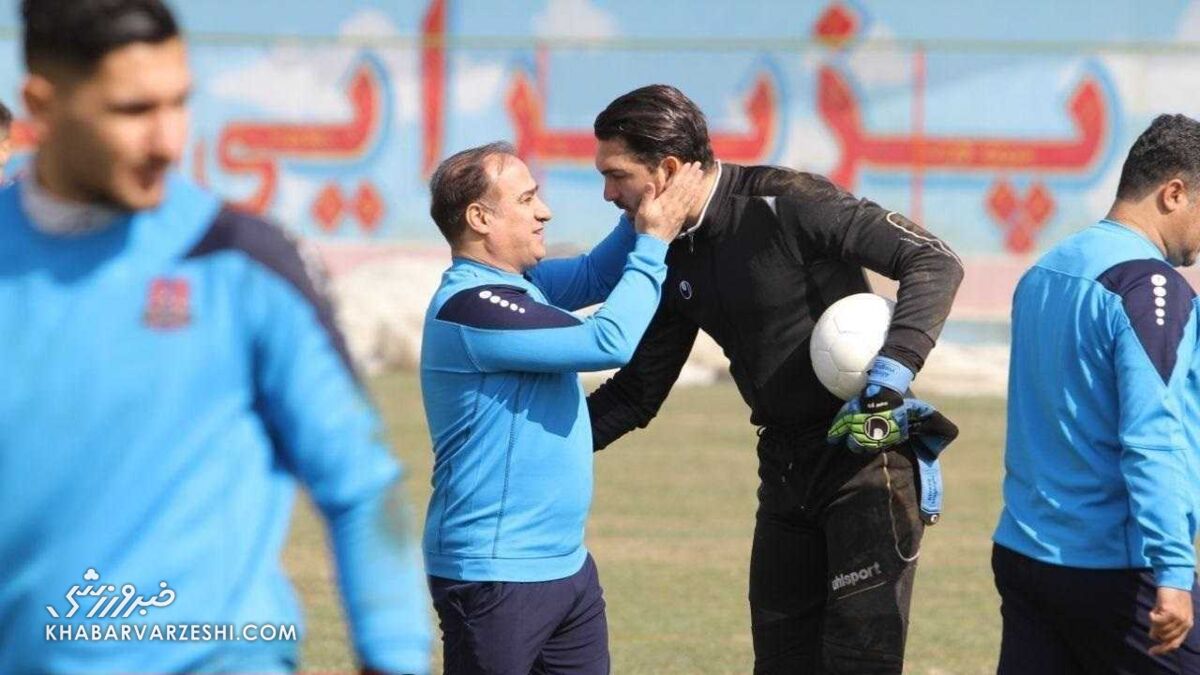 هر مربی ایرانی جای مجیدی بیاید نمی‌گذارند کار کند/ اینقدر دل طرفداران استقلال را نشکنید/ هوادار ما هم دوست دارد تیمش چند فصل متوالی قهرمان شود