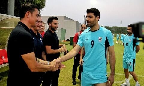 ویدیو| صحبت‌های شنیدنی اسطوره فوتبال استرالیا درباره ایران/ از بازی جنجالی سال ۹۷ تا توصیف هواداران ایرانی