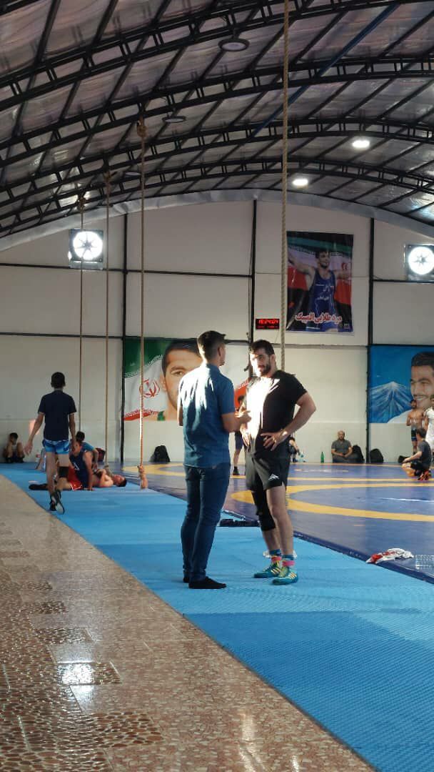 تصویری باورنکردنی از حسن یزدانی/ هنوز به ایران نرسیده به عشق دیوید تیلور تمریناتش را شروع کرد!