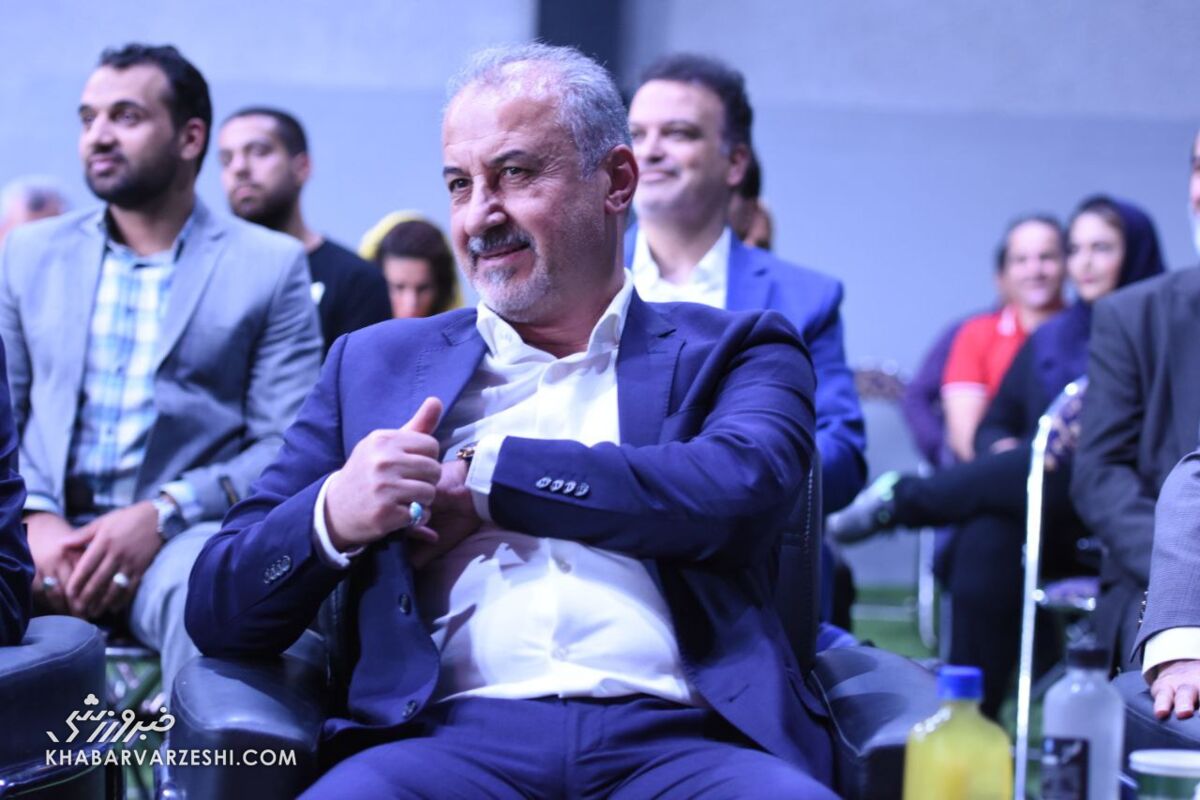 افشاگری مدیرعامل پرسپولیس از پشت پرده بازار نقل و انتقالات/ دلال ها همه کاره فوتبال ایران شده اند/ استقلالی ها در مورد سعید صادقی اشتباه می کنند!