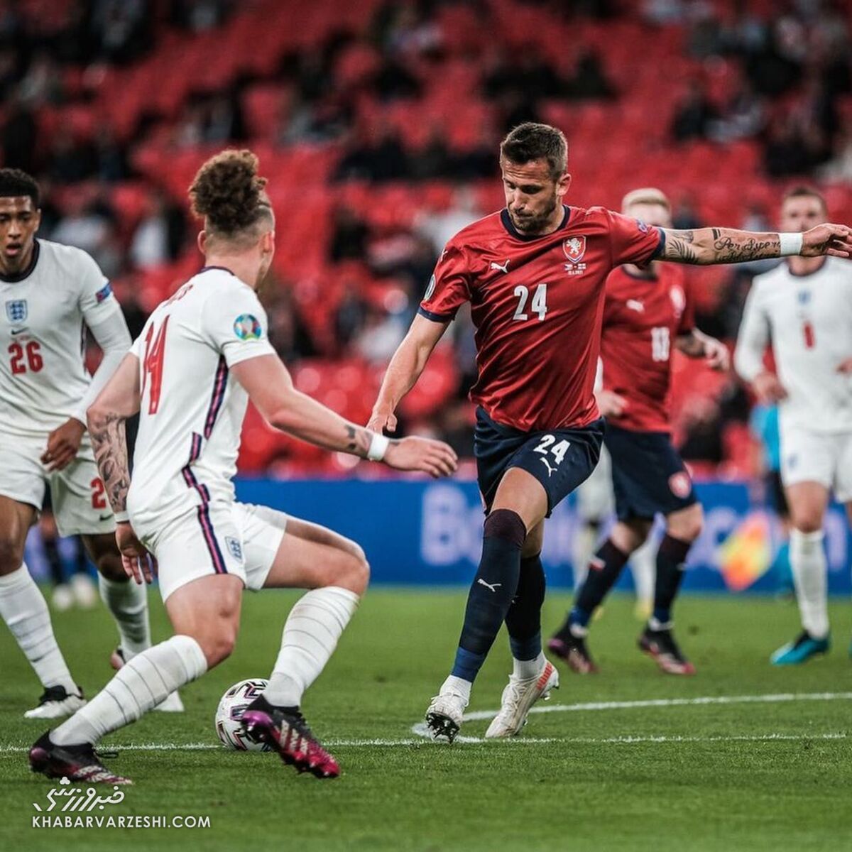 عکس | غول ۱۹۴ سانتی به پرسپولیس معرفی شد/ یحیی مهاجم سابق تاتنهام را جایگزین بازیکن برزیلی می کند؟