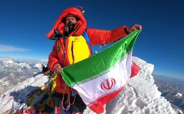 ببینید| لحظه فتح قله اورست توسط الهام رمضانی