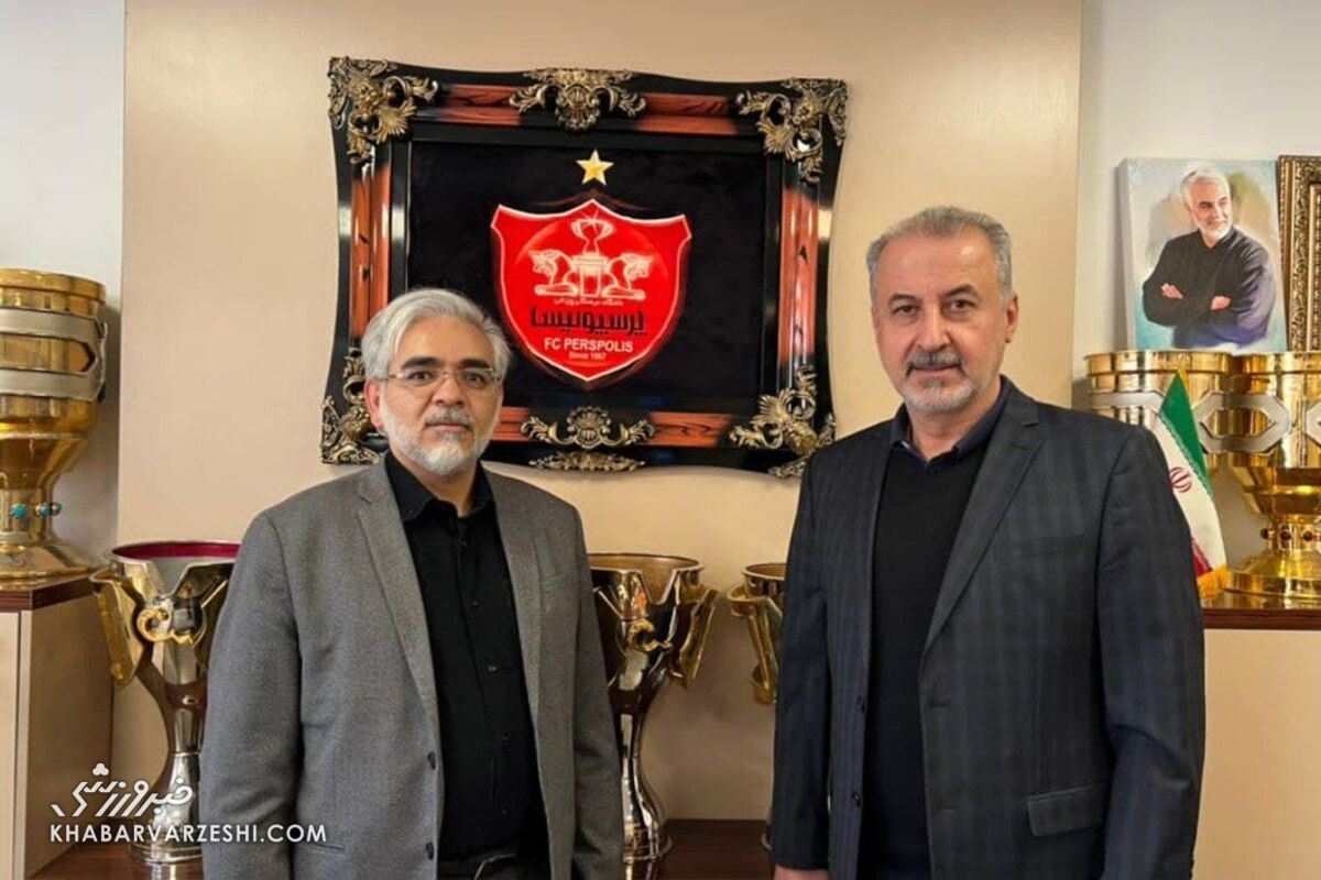 قربانزاده از آن وزیر،پرسپولیسیتر است/ کانال کولر راهم باز میکردم قربانزاده آنجابود تا اینکه تیمش به صدر رسید/این آقا در دفتر آجورلو به استقلال گفت شیشتایی!