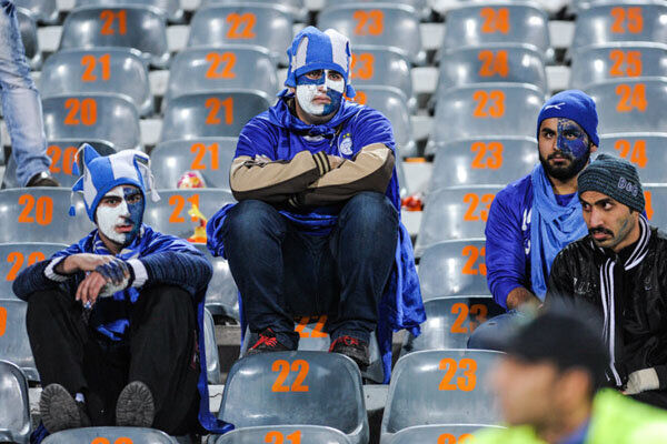 اعتراض شدید هواداران استقلال جواب داد/ بازیکن خبرساز از لیست خرید آبی ها خط خورد