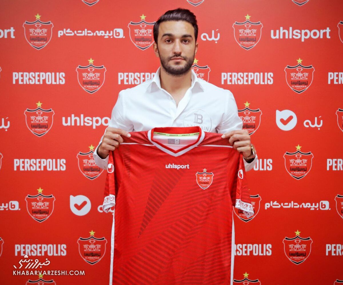 پایان شایعات در خصوص یک سرخپوش؛ هافبک پرسپولیس تمدید کرد