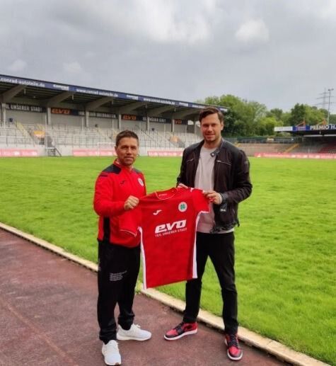 دروازهبان سابق تیم ملی در دسته چهارم فوتبال آلمان!