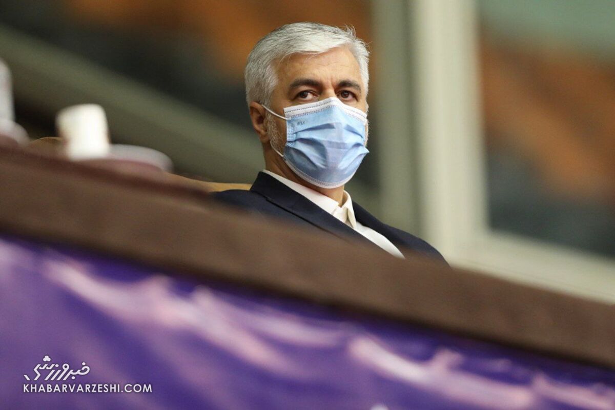 واکنش تازه وزیر ورزش به ابقای سرمربی تیم ملی/ سجادی توپ را به زمین فدراسیون فوتبال شوت کرد!  واکنش تازه وزیر ورزش به ابقای سرمربی تیم ملی/ سجادی توپ را به زمین فدراسیون فوتبال شوت کرد!