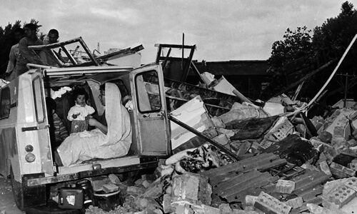 جام جهانی؛ برزیل - اسکاتلند و فاجعه زلزله رودبار و منجیل/ شبی که ۴۰ هزار ایرانی جان باختند