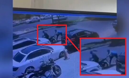 حالا می فهمم چه شوکی به علی دایی وارد شد/ سارقان گردنبندم سه نفر هستند/ لحظه حمله سارق آچمز شدم/ نقل و انتقالات پرسپولیس چهره قهرمان را نمایان کرد