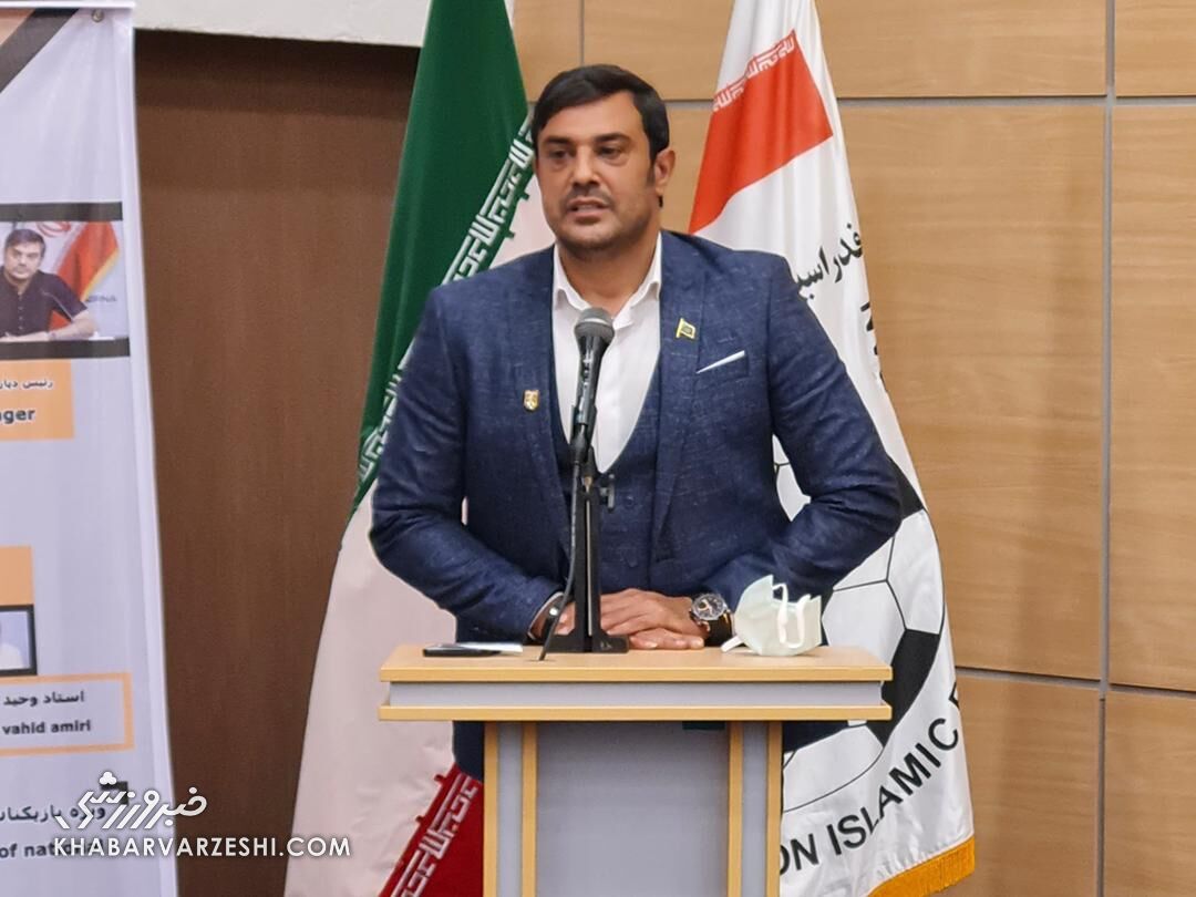 نکیسا: اگر همه از ایران بروند؛ من هم مثل او می‌مانم/ زیر یک پرچم دیگر قسم خورده‌اند؛ حالا برای ما در ایران نسخه می‌پیچند