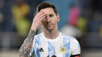 سرود غیررسمی و جالب تیم ملی آرژانتین/ دست در دست لئو مسی