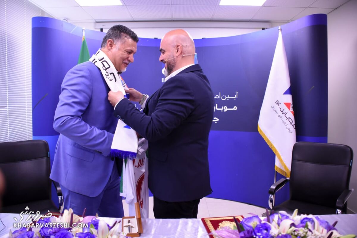 واکنش علی دایی به قراردادهای میلیاردی بازیکنان و پیشنهاد سرمربیگری تیم ملی/ می دانید اگر در آلمان می ماندم چقدر حقوق بازنشستگی می گرفتم؟