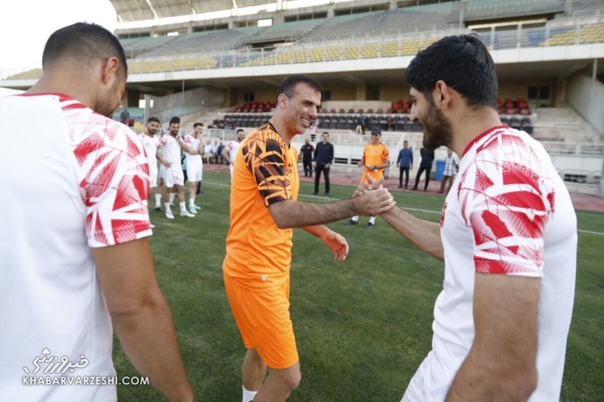 استقلالی ها خودشان را کشتند که صادقی را بخرند؛ حالا می گویند معمولی است!/ من باعث شدم رامین به پرسپولیس بیاید/ پولی که از پرسپولیس می گرفتم برکت داشت