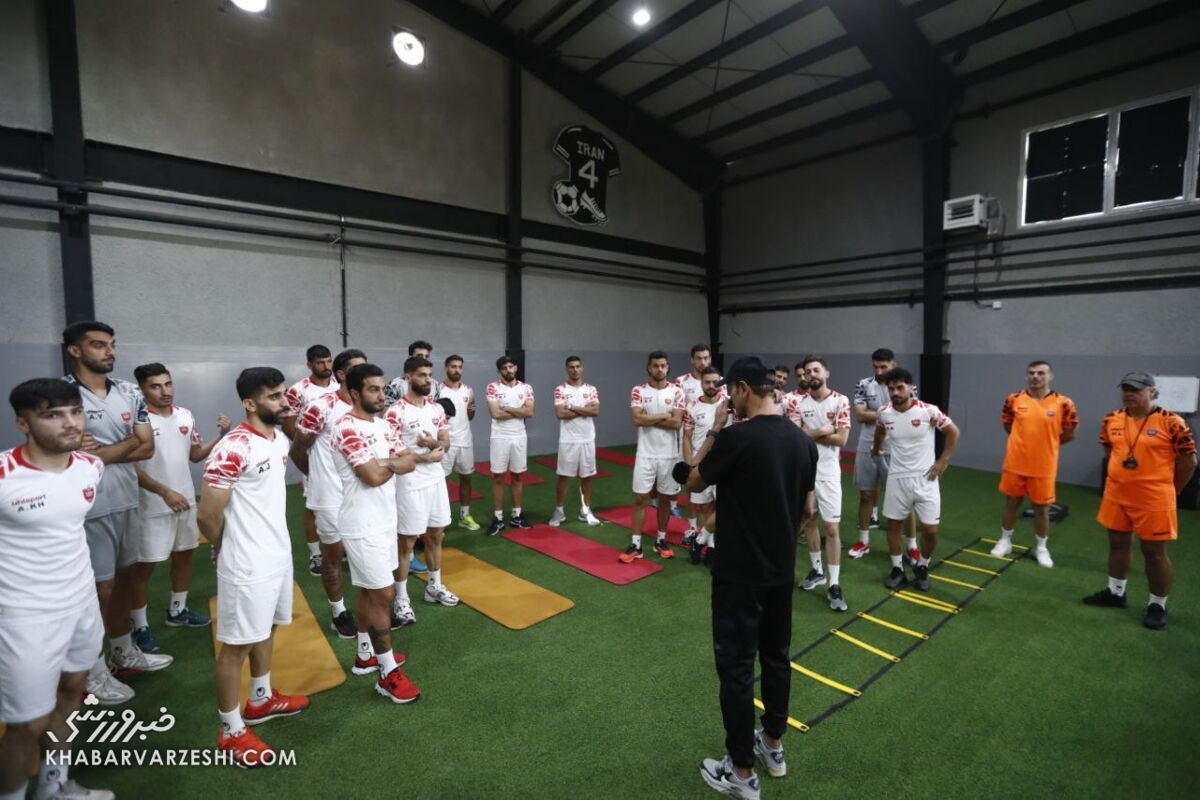 عکس| رونمایی از چهره جدید در تمرین پرسپولیس