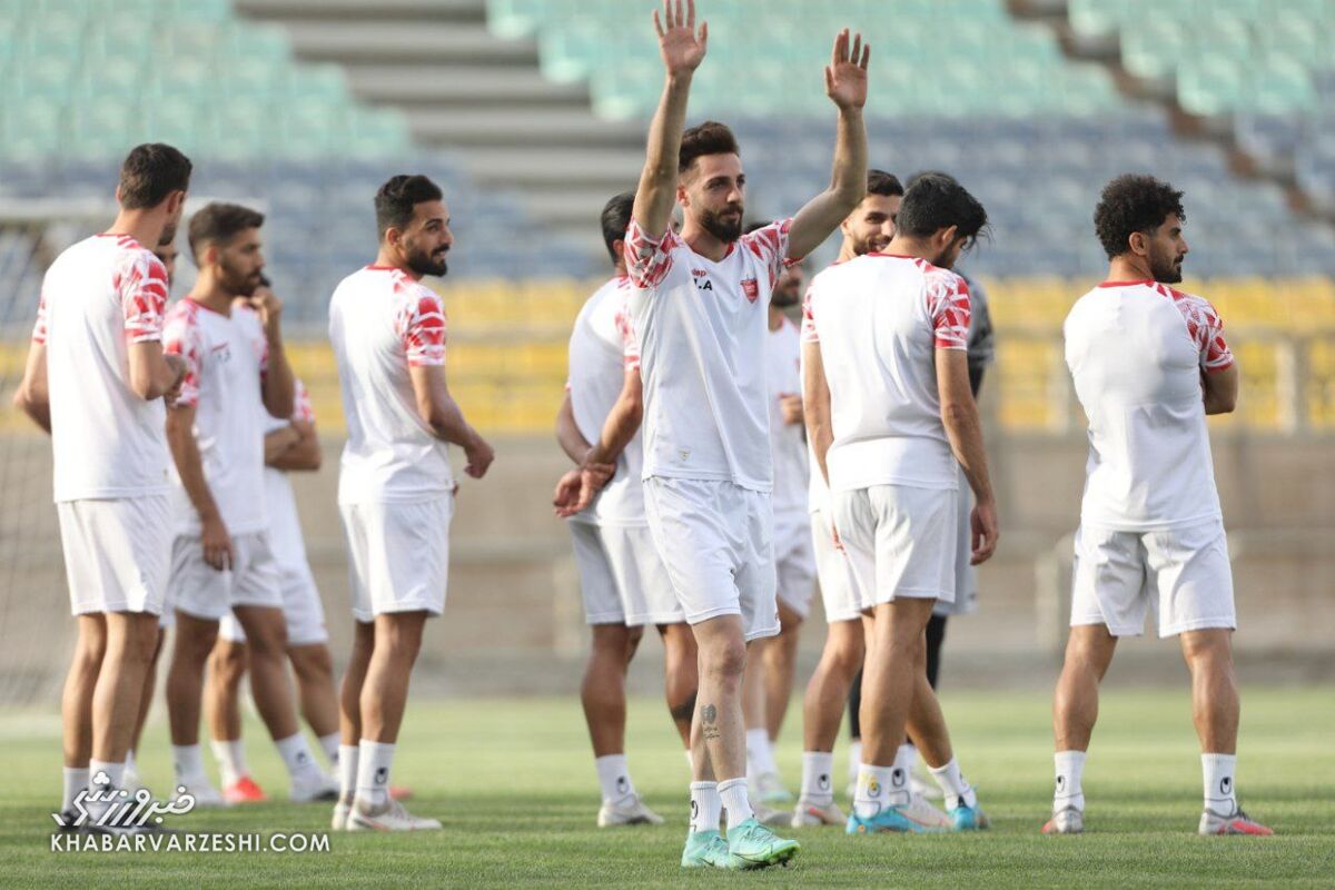 گزینه عجیب یحیی برای خط حمله؛ شوخی یا اشتباه گلمحمدی؟/ ستاره استقلالی سرخها را تکمیل میکند!