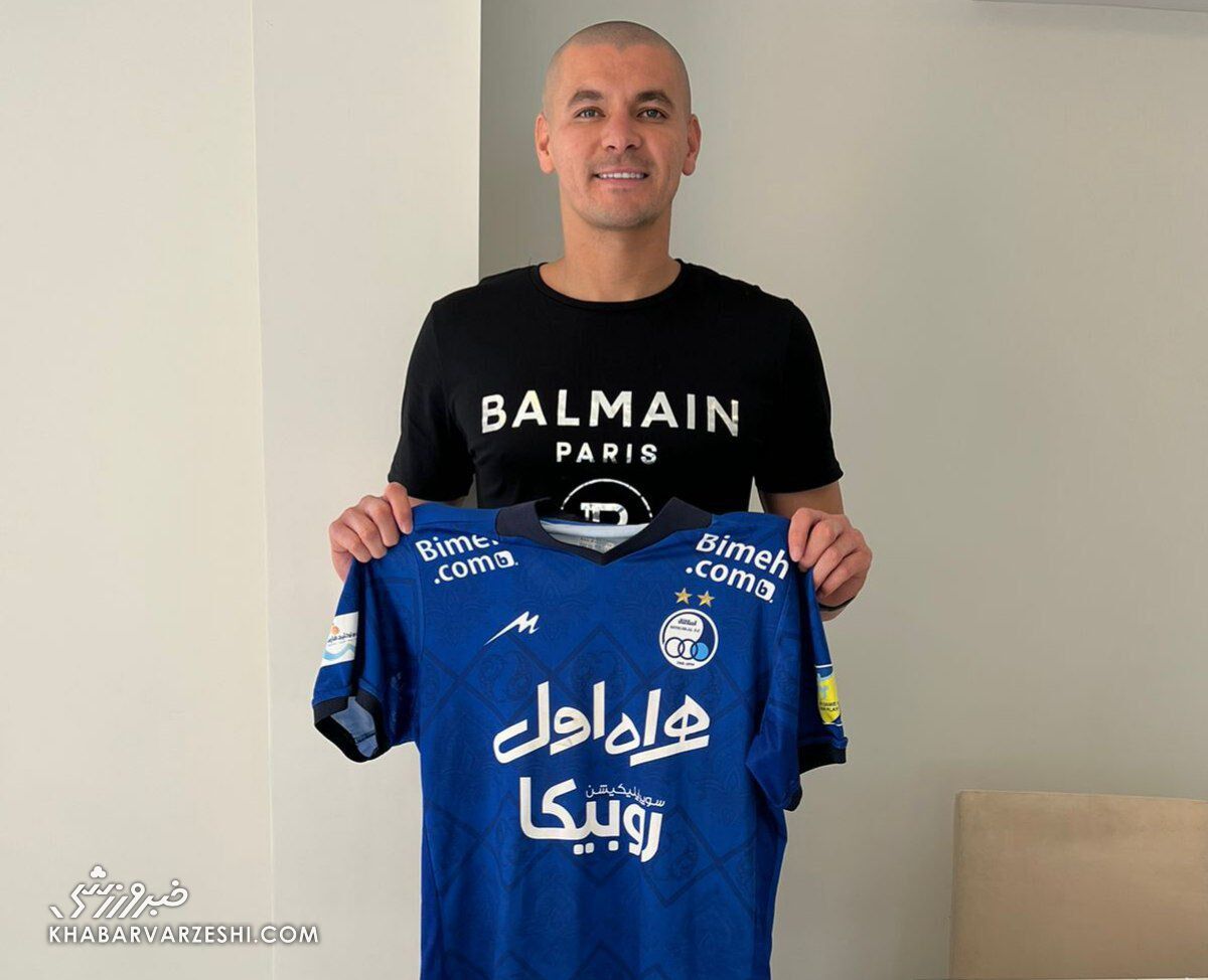 رسمی| تمدید بلندمدت قرارداد سیلوا با استقلال/ خیال آبی ها از مدافع برزیلی آسوده شد