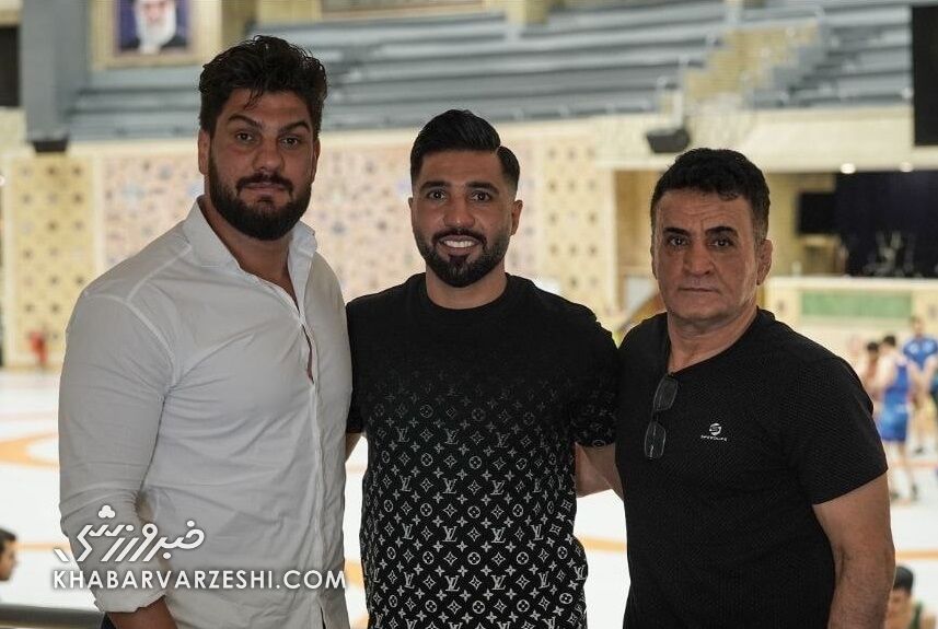 عکس| یک استقلالی به دیدار سرمربی پرسپولیسی تیم ملی رفت!