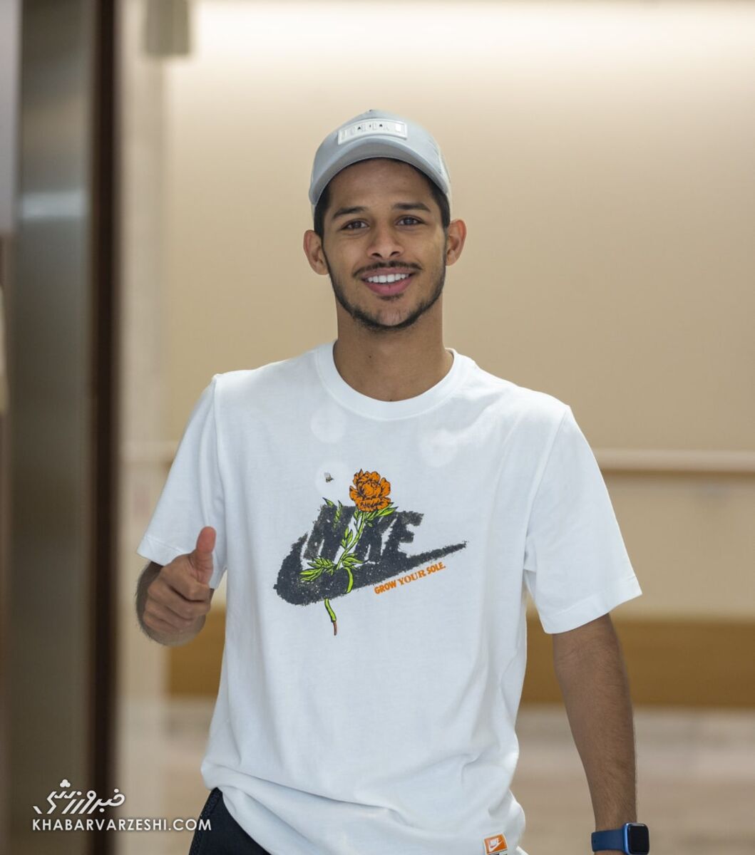 عکس| پایان شایعات جدایی ستاره سابق استقلال/ قایدی در امارات میماند