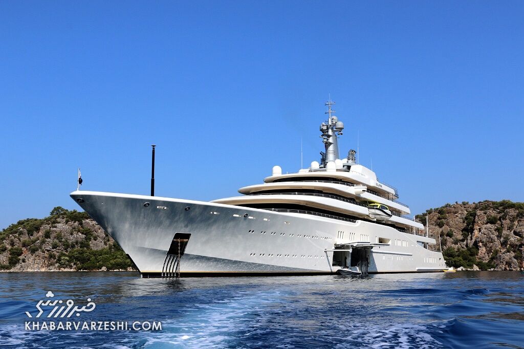 لوکسترین سوپرقایقهای تفریحی در دنیای فوتبال متعلق به چه کسانی هستند؟/ تصاویر این قایقهای شگفتانگیز و خاص را ببینید