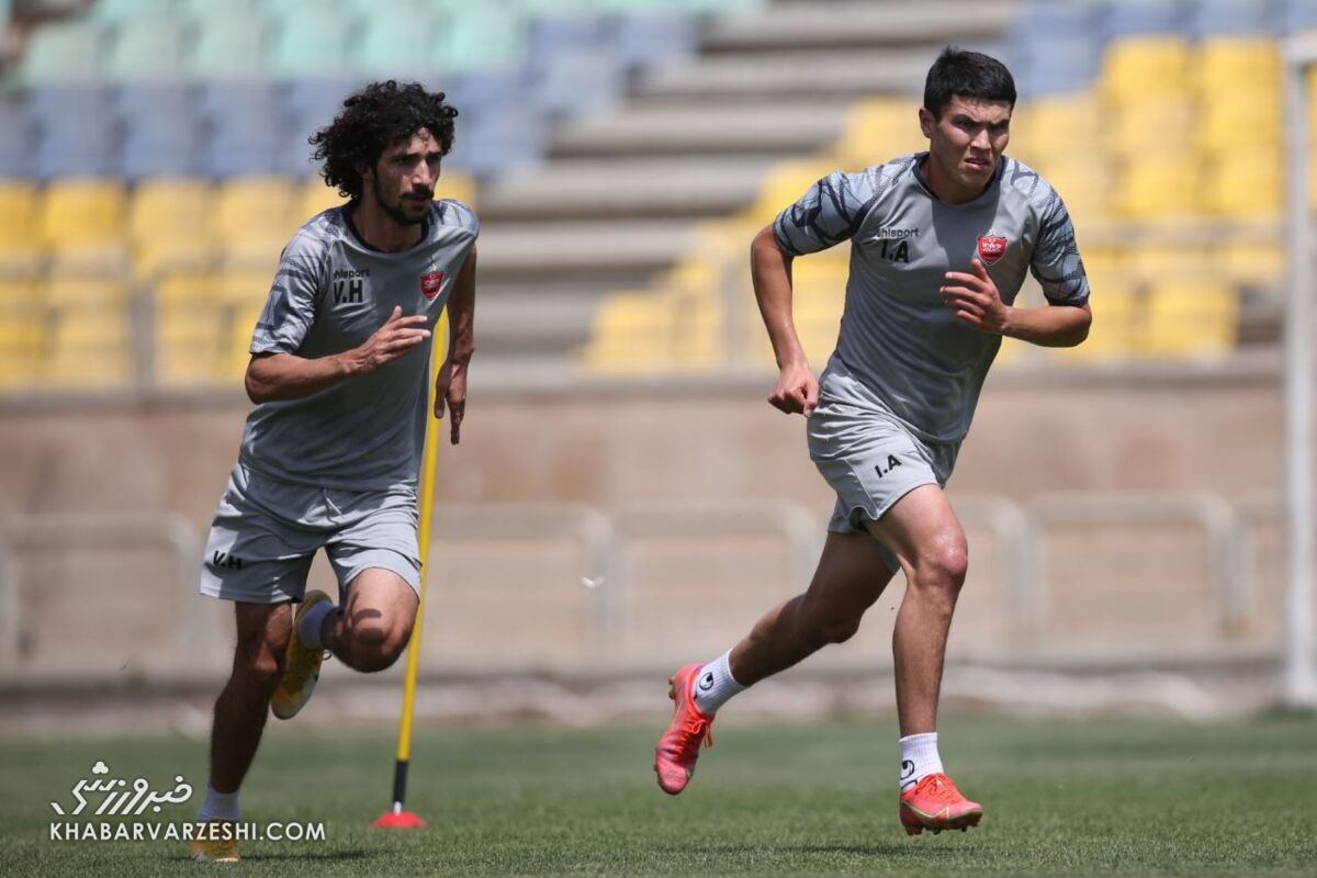 متأسفانه پرسپولیس در یارگیری بد عمل کرد/ با این بازیکن تیم یحیی ۱۰ نفره است/ گل محمدی از این بازیکن چه دیده که دست از او نمی کشد؟
