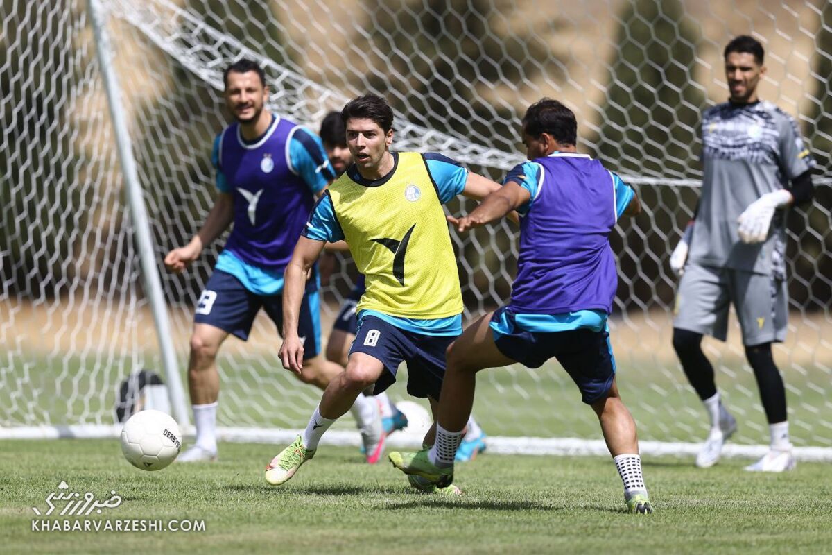 ساپینتو گفت من را میخواهد؛ در لیست مازاد نبودم/ سرمربی استقلال احساسی است؛ درست نیست من حرفی بزنم/ امیدوارم به تیم ملی برسم