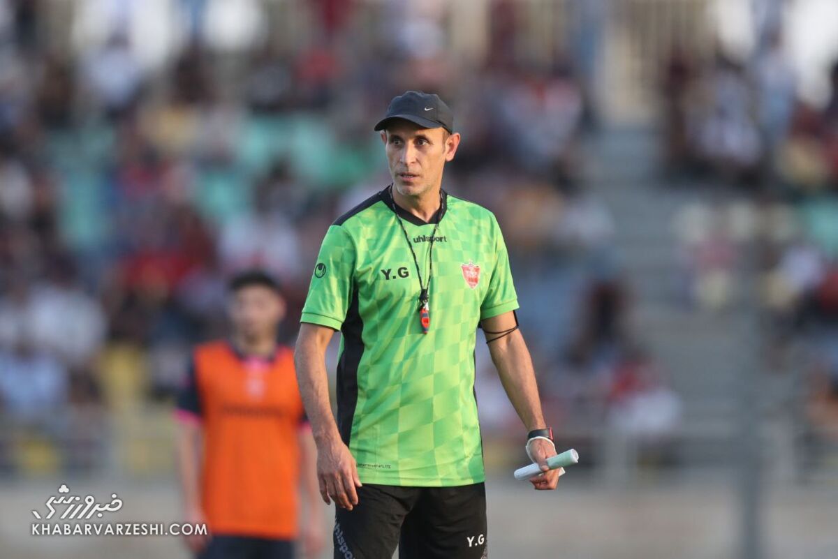 یحیی یک بازیکن را از تمرین پرسپولیس کنار گذاشت/ سرمربی سرخ ها به دنبال جذب گزینه خارجی