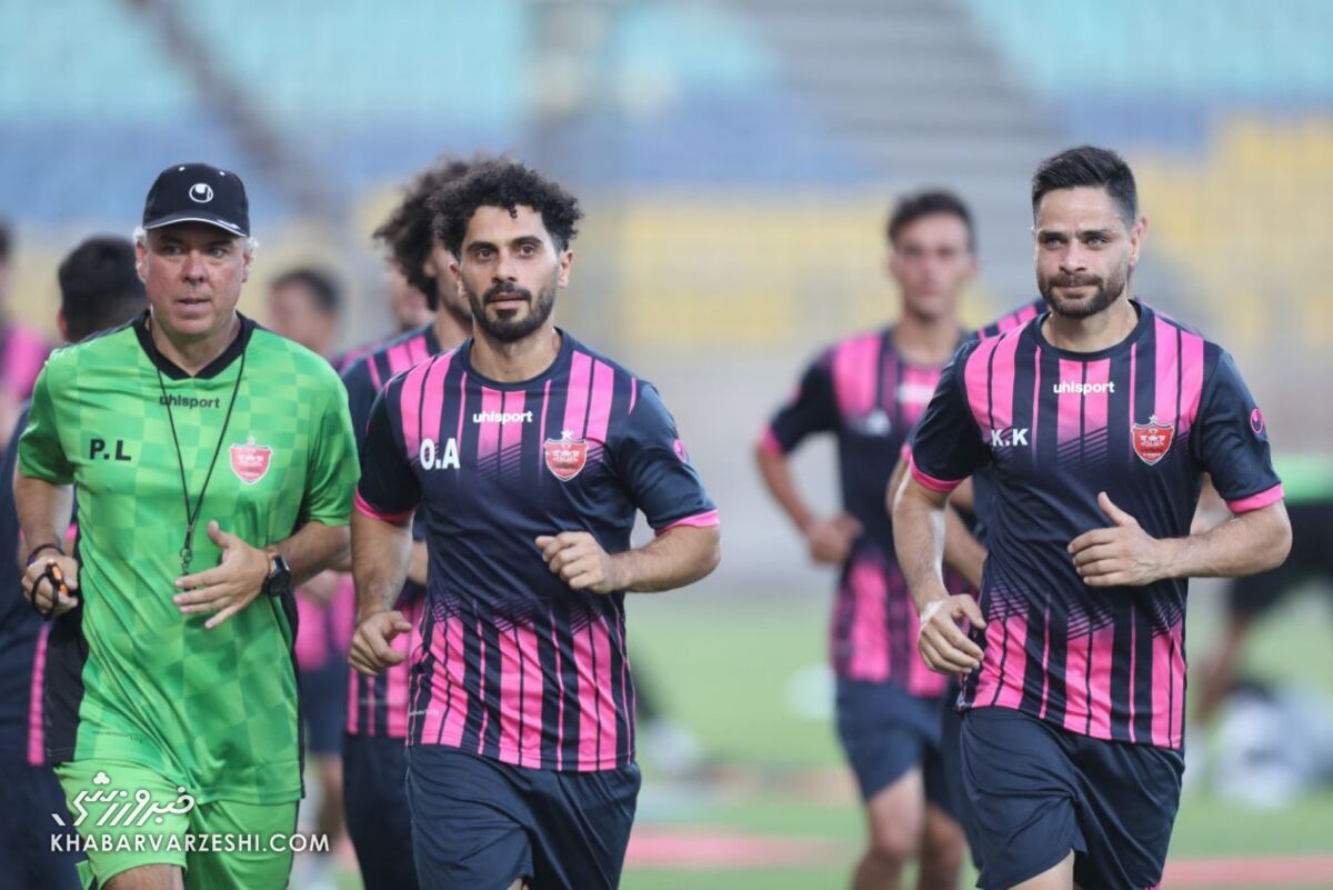 کاپیتانها تنها بازمانده از آخرین بازی پرسپولیس - ملوان کاپیتانها تنها بازمانده از آخرین بازی پرسپولیس - ملوان