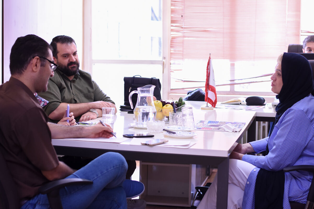 ستاره استقلال شب دربی گفت بازی نمی کنم؛ پروحیدری مجبور شد شبانه خانه پدریاش را زیر قیمت بفروشد/ او زندگی اش را به خاطر استقلال بر باد داد