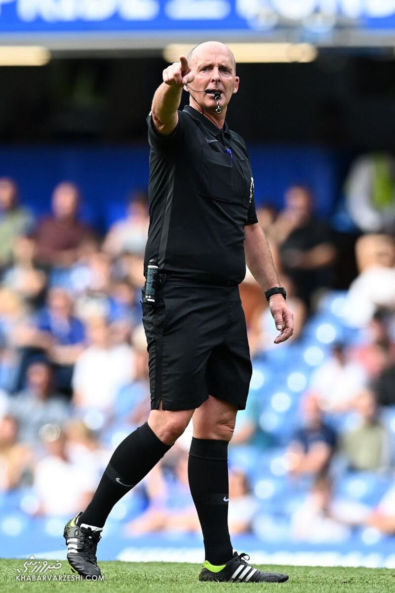 سرگرمکنندهترین داور فوتبال کیست؟/ داوری که به داورها فحاشی میکرد!/ از هیچ کاری پشیمان نیستم!/