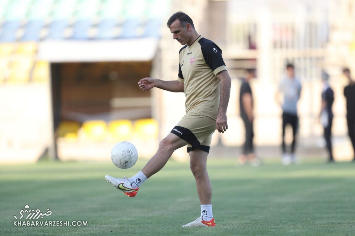 تصمیم مهم سیدجلال حسینی؛ مربی جدید پرسپولیس قید سفر به ترکیه را زد تصمیم مهم سیدجلال حسینی؛ مربی جدید پرسپولیس قید سفر به ترکیه را زد