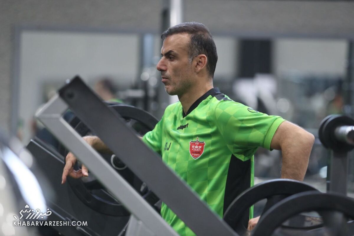 بازی خداحافظی سیدجلال با تماشاگر و پخش مستقیم!/ ملوان انزلی آخرین حریف تدارکاتی پرسپولیس است بازی خداحافظی سیدجلال با تماشاگر و پخش مستقیم!/ ملوان انزلی آخرین حریف تدارکاتی پرسپولیس است