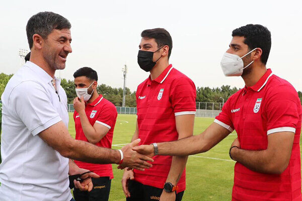 تکلیف کریم باقری و تیم ملی مشخص شد/ تنها یک ایرانی در کادر فنی اسکوچیچ