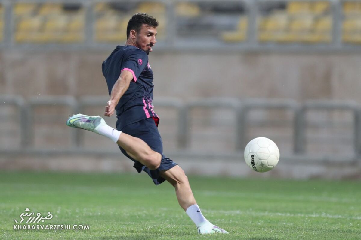 جنجال در بازار تابستانی فوتبال ایران/ پای خارجیها، پیرمردها و فانتزیها در میان است