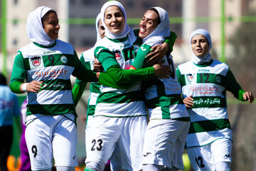 اتفاق تلخ در فوتبال زنان؛ ذوب‌آهن اصفهان در آستانه کناره‌گیری از لیگ برتر
