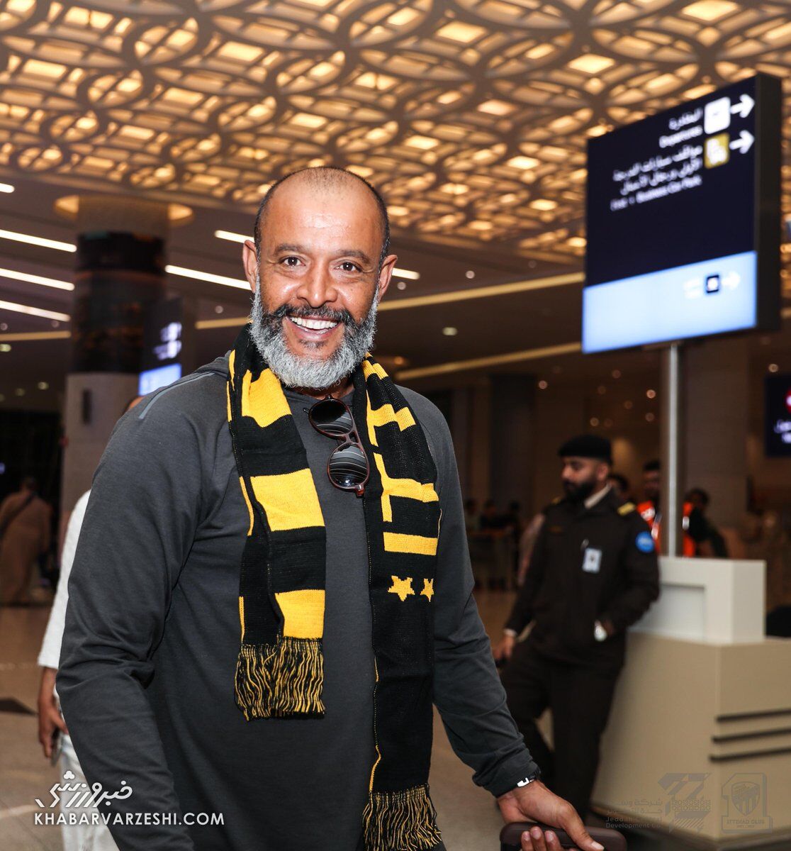 بمب فوتبال آسیا به عربستان رسید/ سرمربی مطرح روی نیمکت الاتحاد