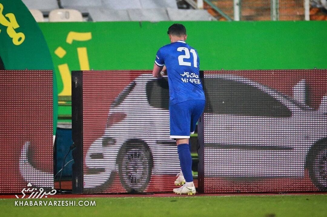 ۲ اتفاق متفاوت برای کاپیتان های استقلال و پرسپولیس/ از سیدجلال تا وریا؛ عجب راه درازی طی شد!